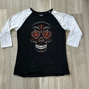 Halloween 🎃 sparkly Candy Skull 💀 shirt - new, never worn